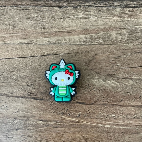 ✨Shoe Charms✨Hello Kitty Inspired Charms✨Shoe “Jibittz”✨ - Picture 7 of 9